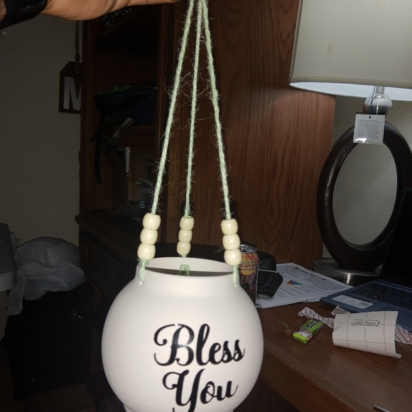 Lantern and a planter - Picture 2 of 2